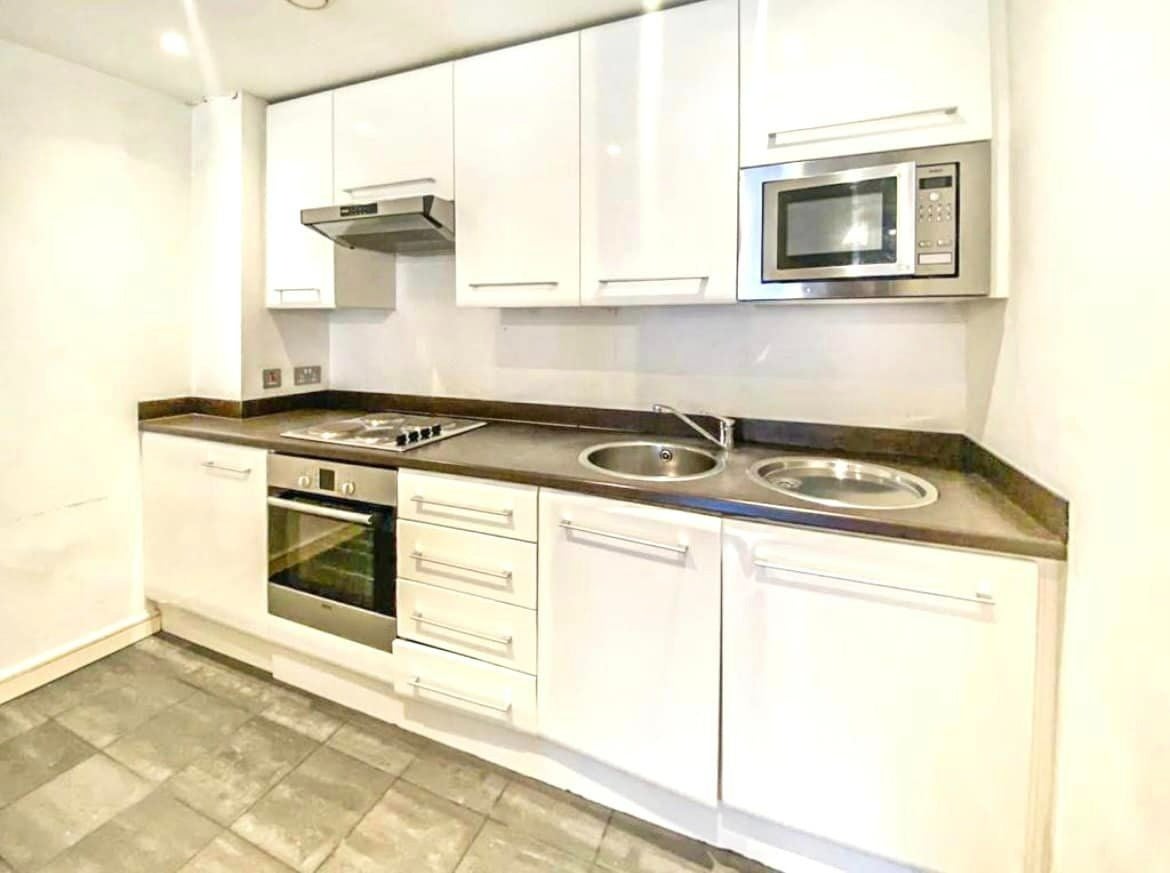 Flat Lower Ormond Street in Manchester