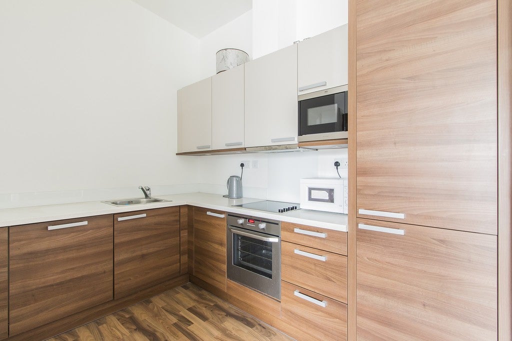 Flat Copenhagen Place in Greater London