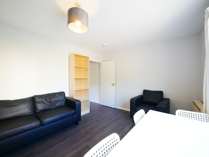 Flat Tytler Gardens in City of Edinburgh