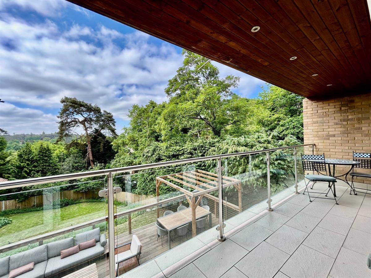 House Vicarage Hill in Waverley