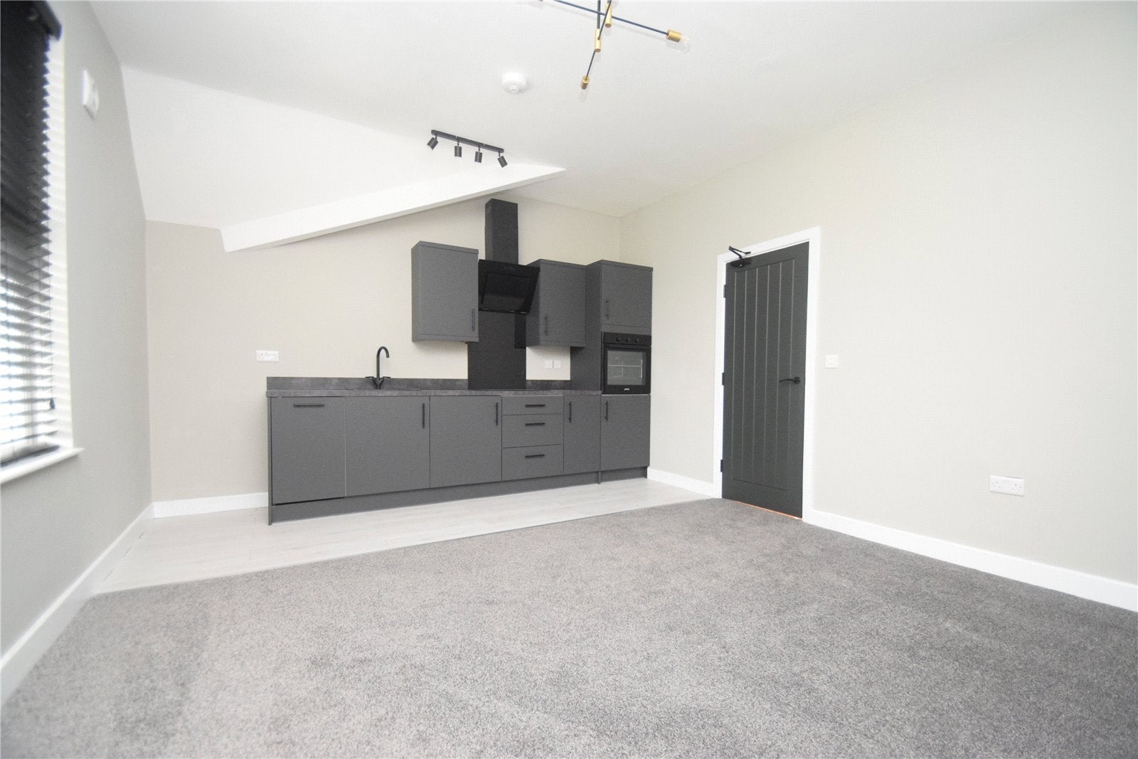 Flat Oriel Crescent in Scarborough