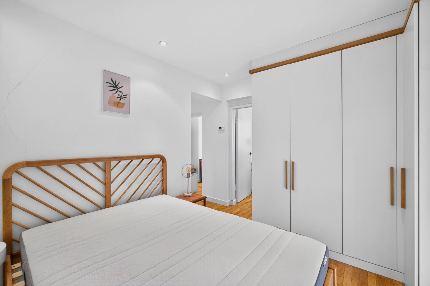 Flat Carmarthen Place in Greater London