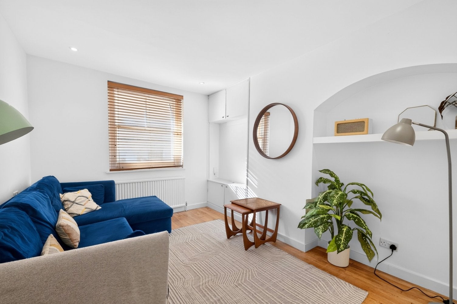 Flat Carmarthen Place in Greater London