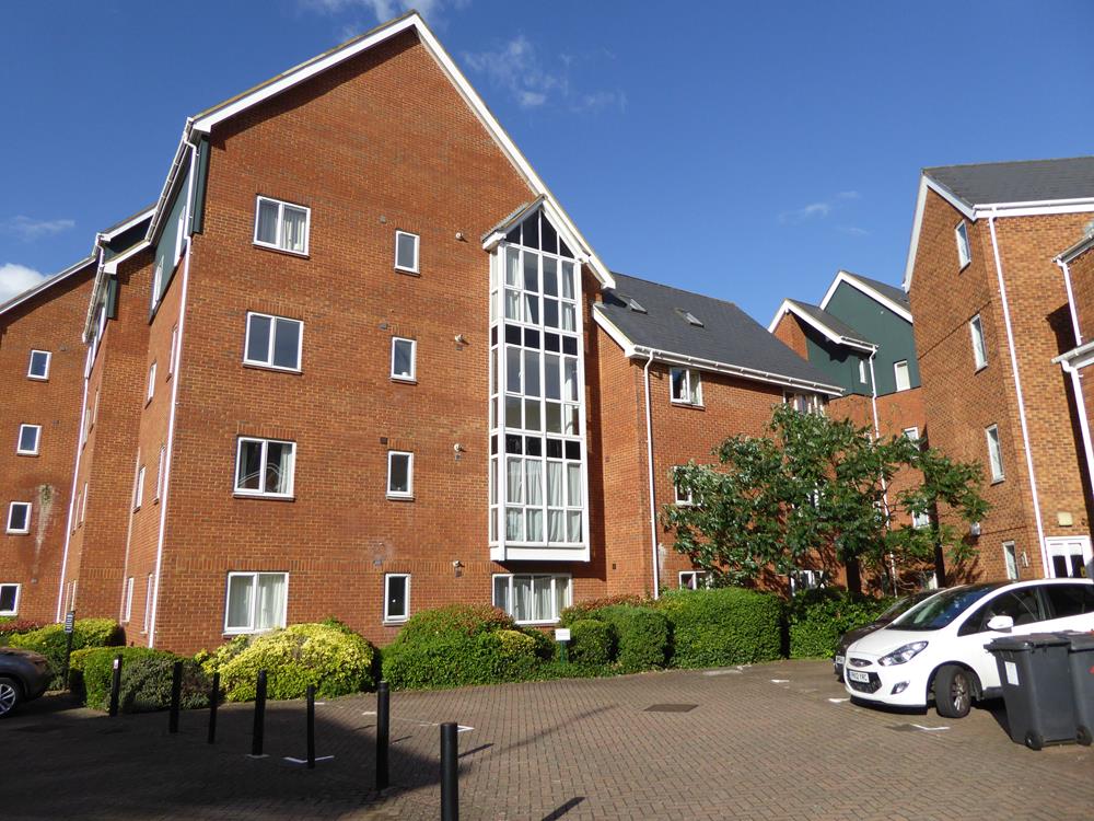 Flat Heron Quay in Bedford