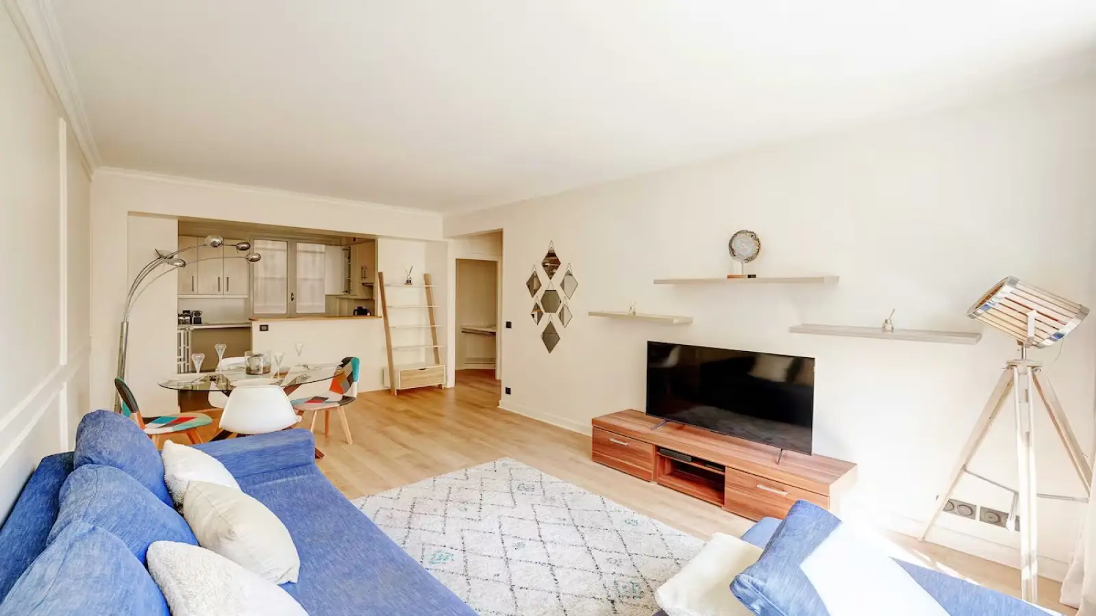 Flat Rue Raynouard in Paris