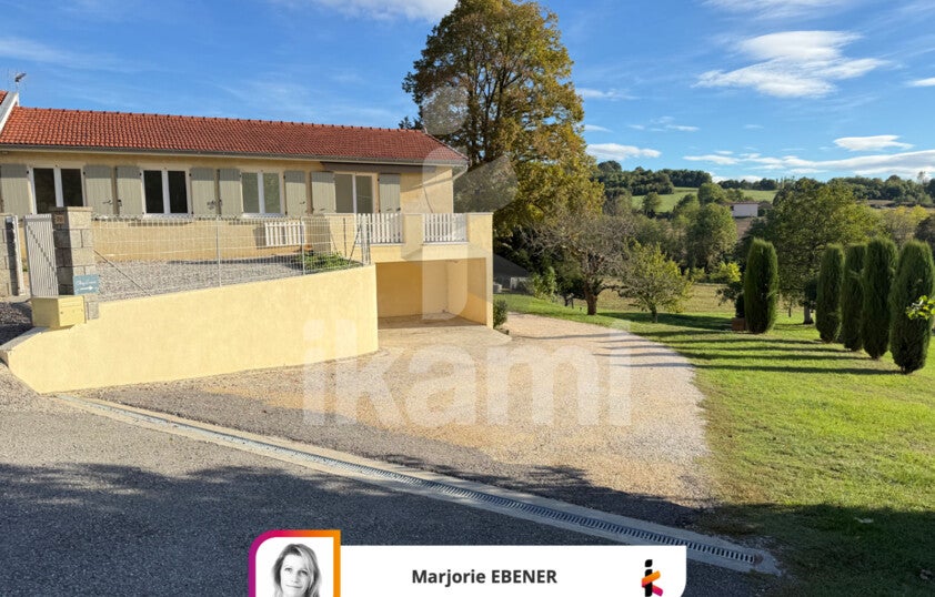 House Route du Laris in Hauterives