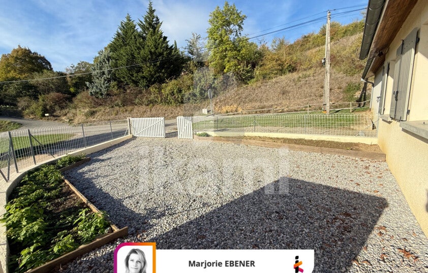 House Route du Laris in Hauterives