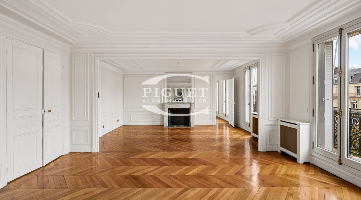 Appartement Avenue George V à Paris