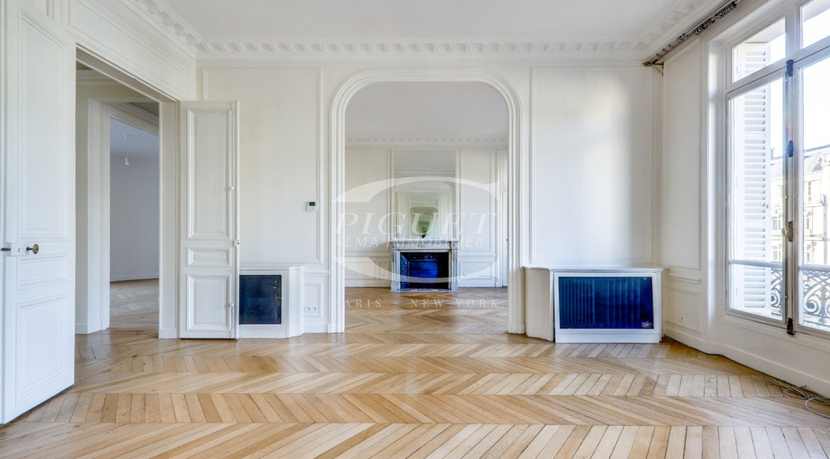 Appartement Avenue George V à Paris