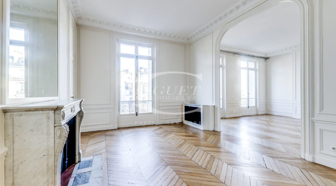 Appartement Avenue George V à Paris