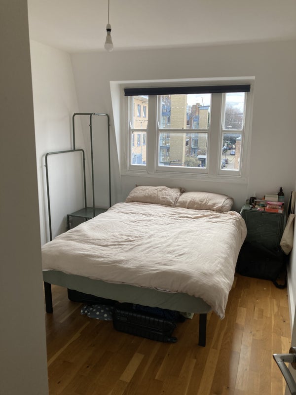 Flat Phillipp Street in Greater London