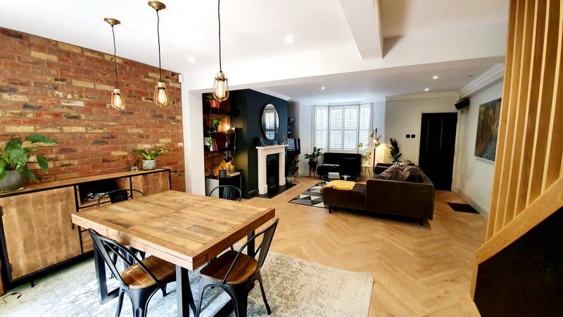 Room Dunollie Road in Greater London