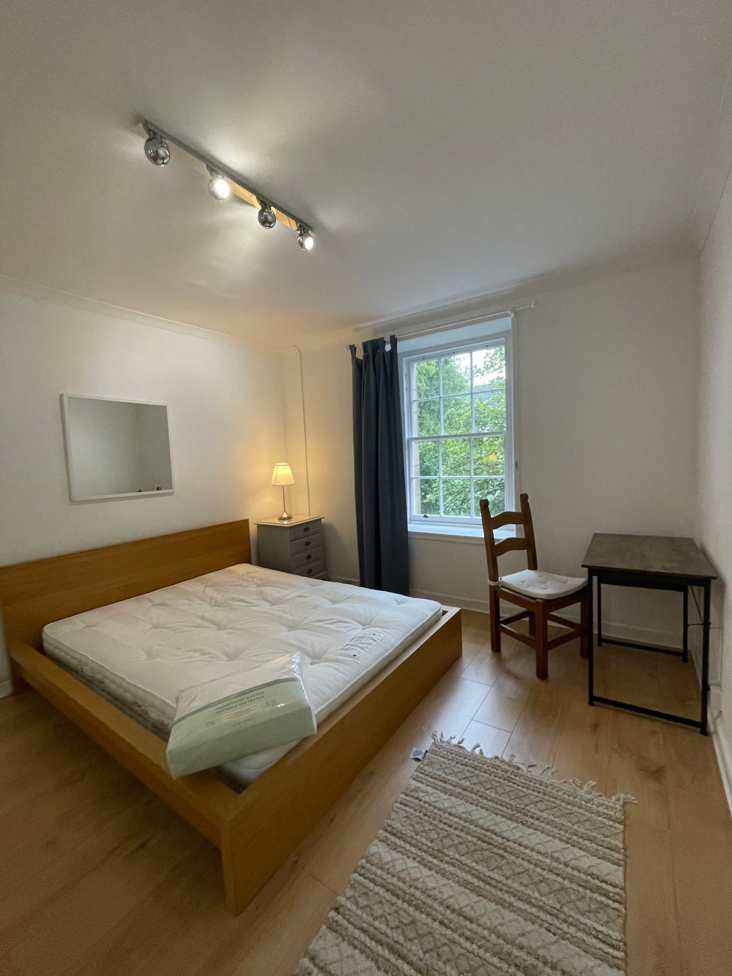 Flat Canongate in City of Edinburgh