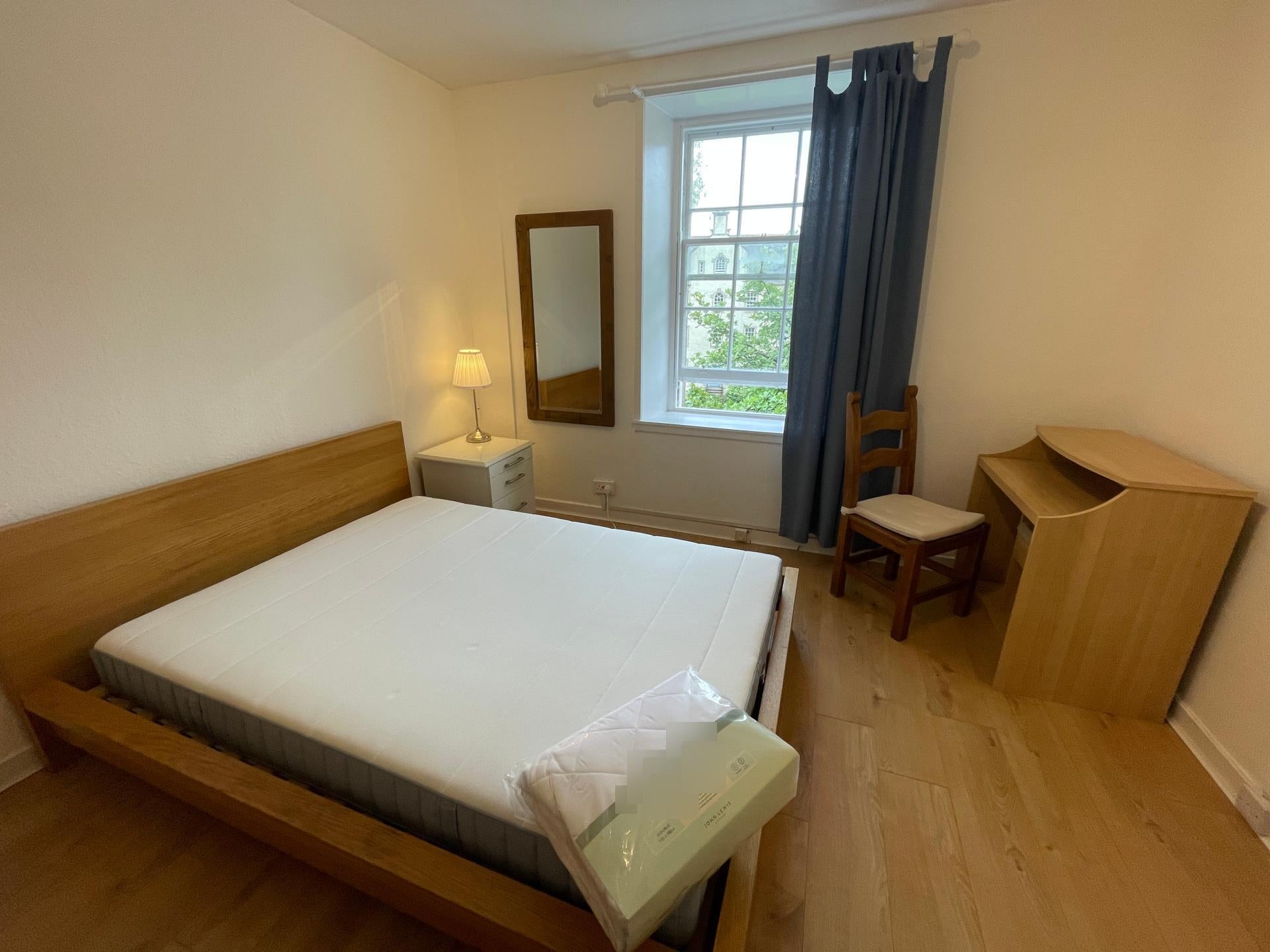 Flat Canongate in City of Edinburgh
