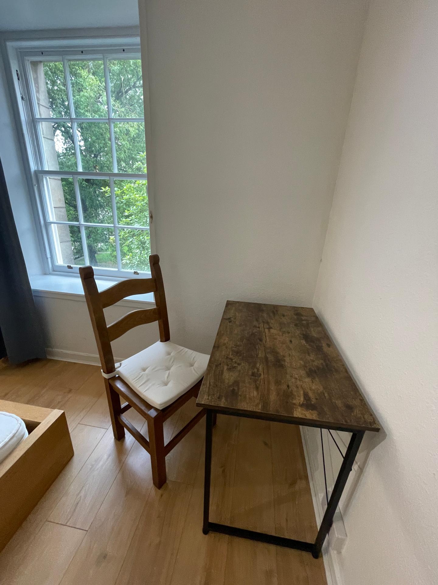 Flat Canongate in City of Edinburgh
