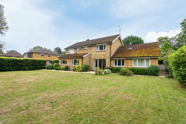 House Milner Drive in Elmbridge