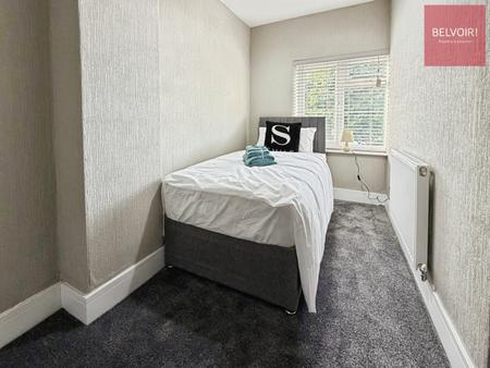 Room Yarborough Road in Grimsby