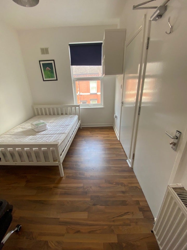 Room Bedford Mews in Coventry