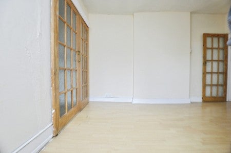 Flat Kildare Road in Greater London