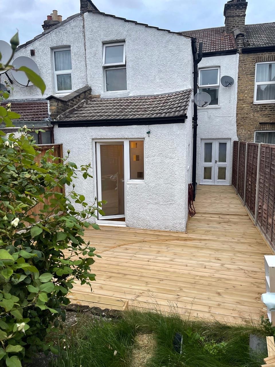 Flat Hawstead Road in Greater London