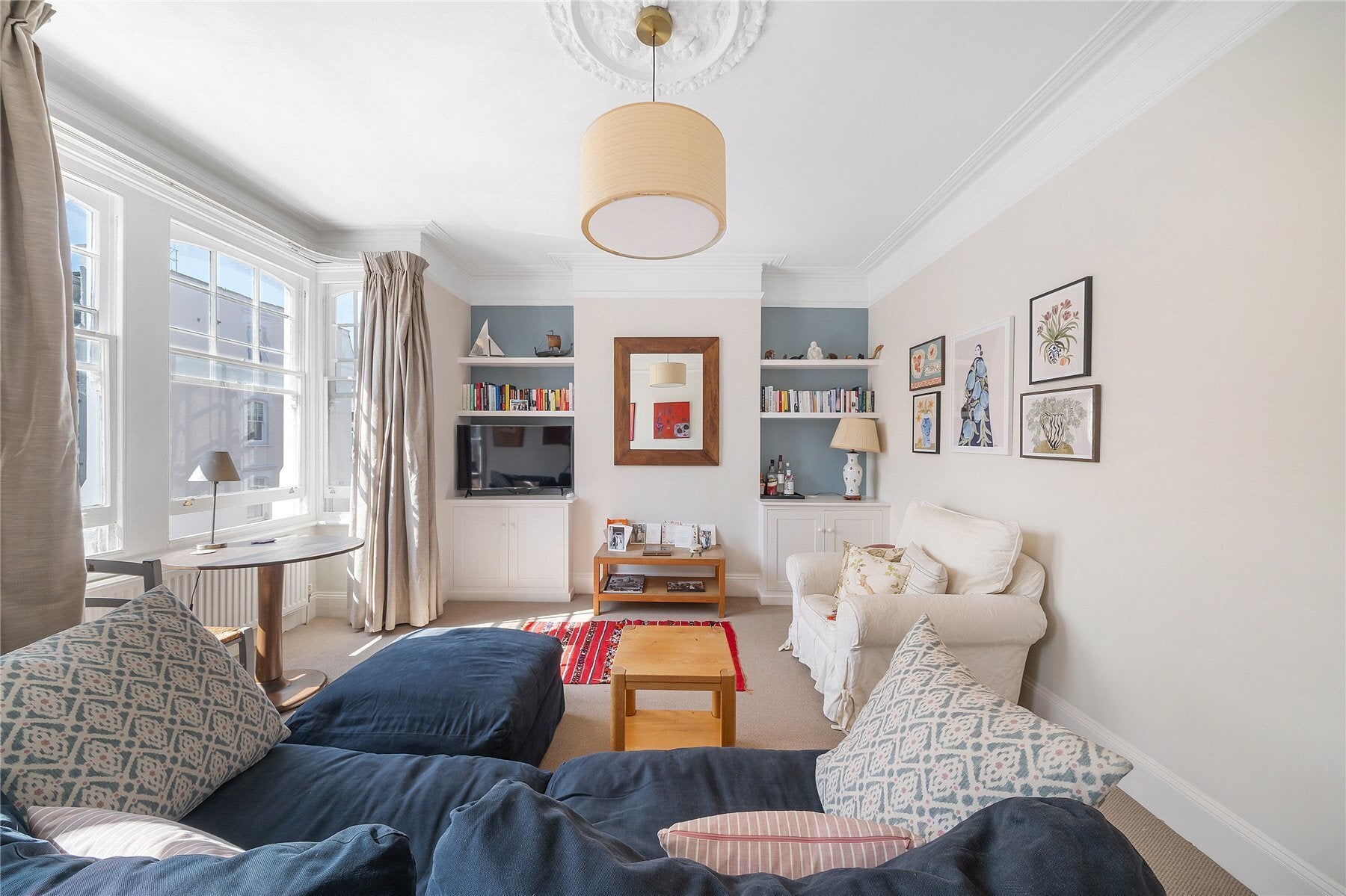 Flat Elmstone Road in Greater London