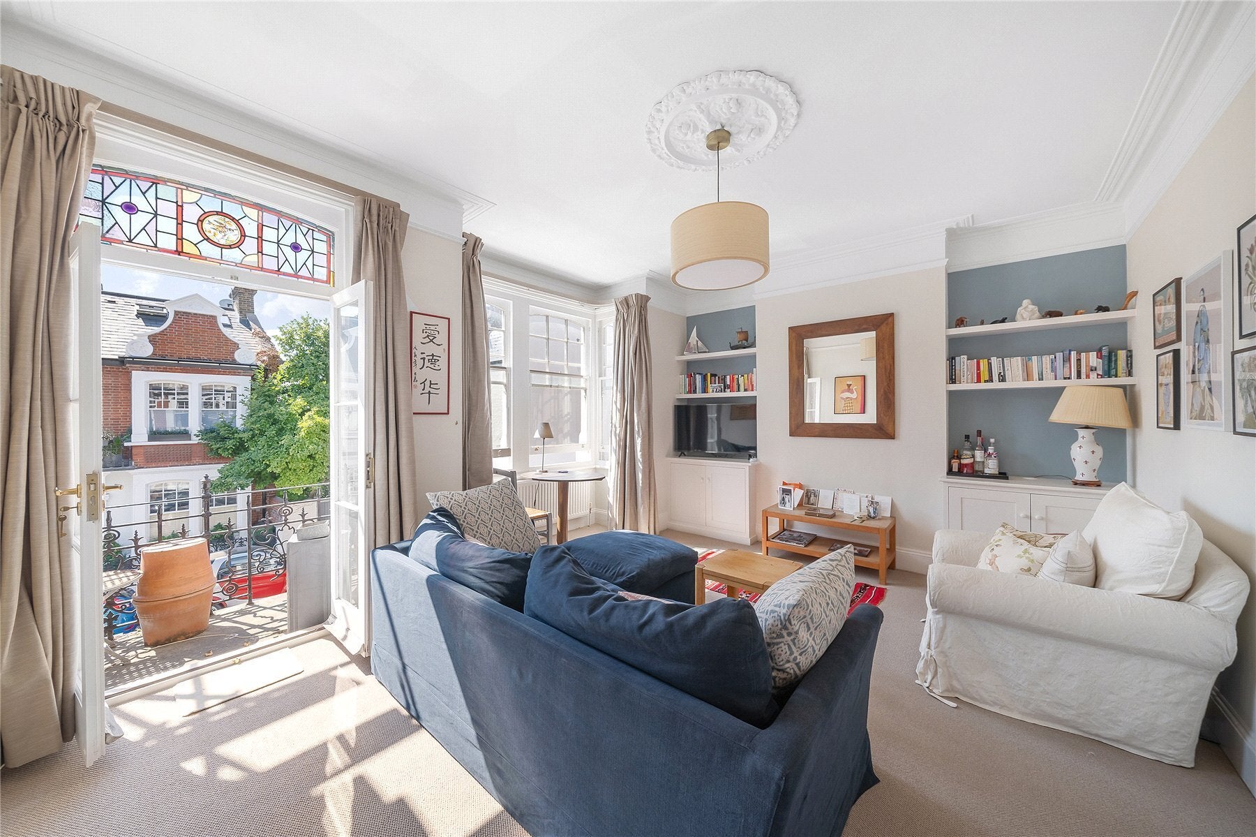 Flat Elmstone Road in Greater London