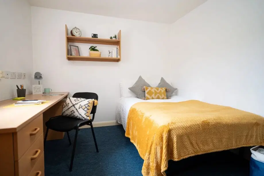 Room Moor Lane in Preston