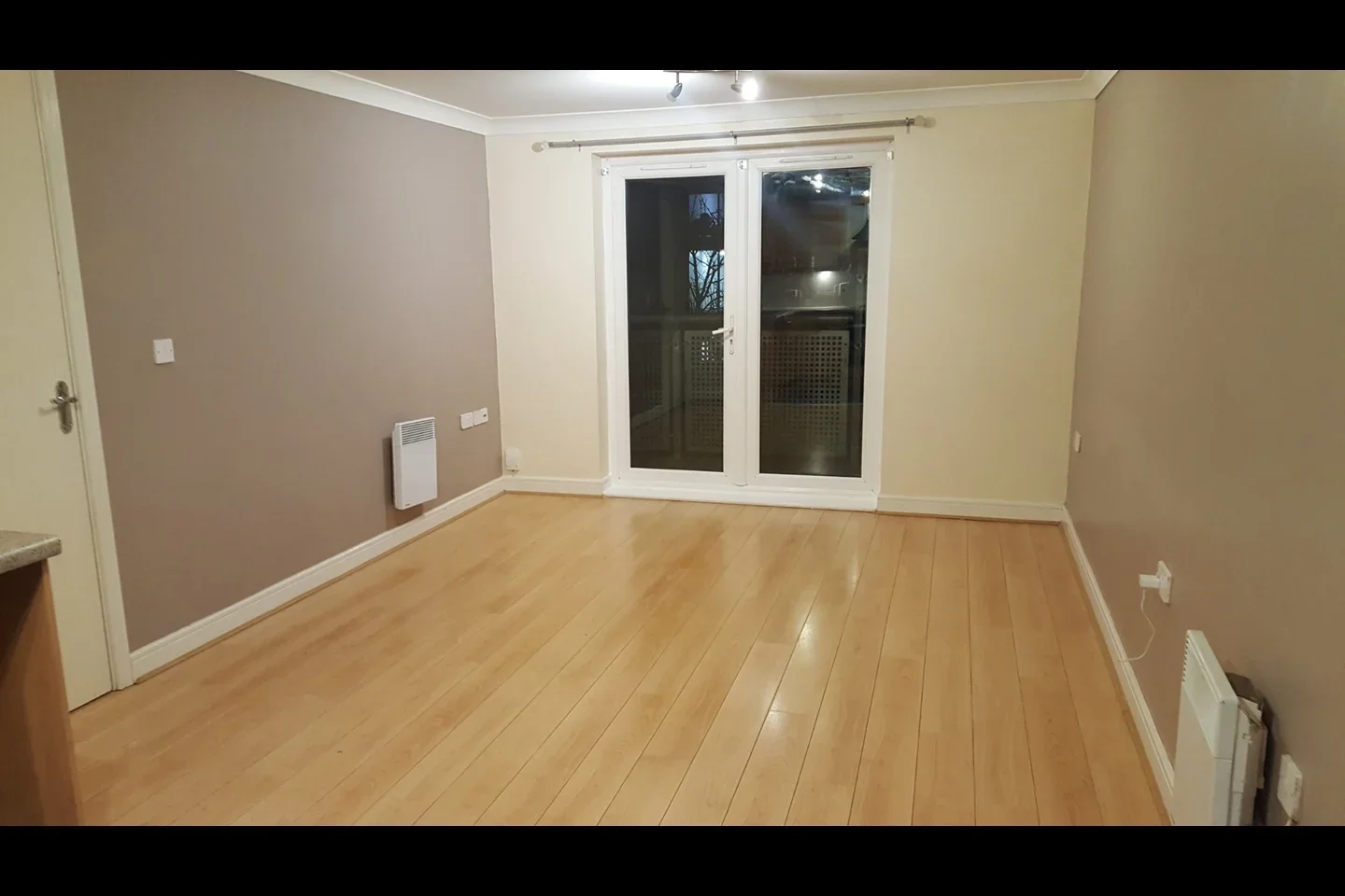 Flat Lockwood Place in Greater London