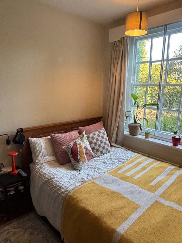 Room Kennington Lane in Greater London
