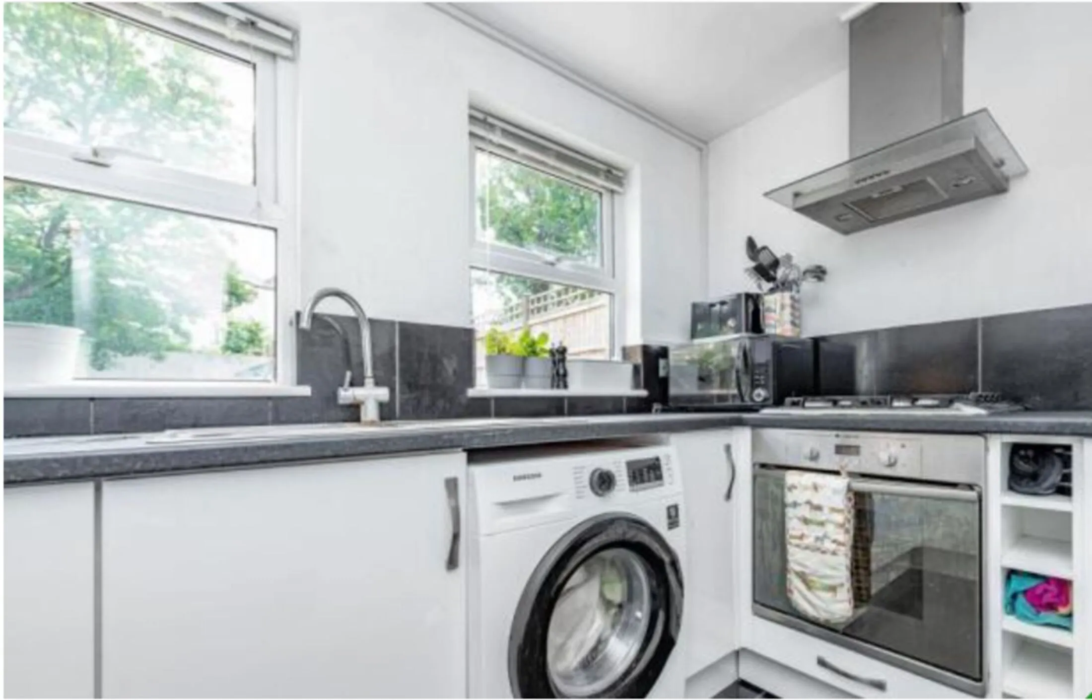 Flat Martell Road in Greater London