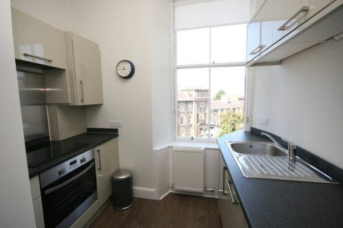 Flat Gardner's Crescent in City of Edinburgh