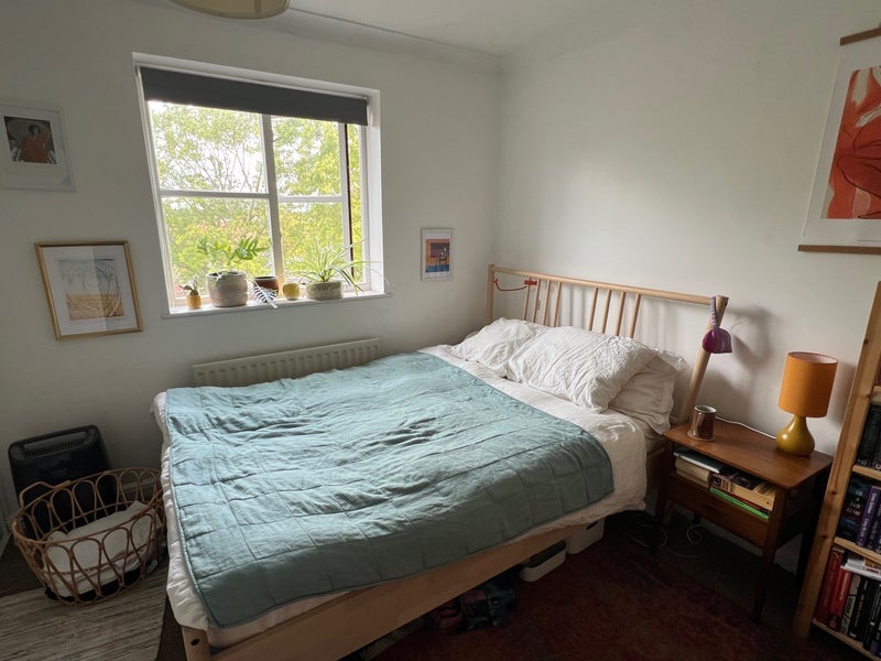 Room Finsbury Park Avenue in Greater London