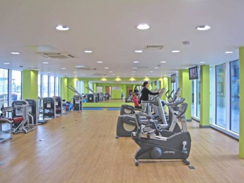 Flat Millharbour in Greater London