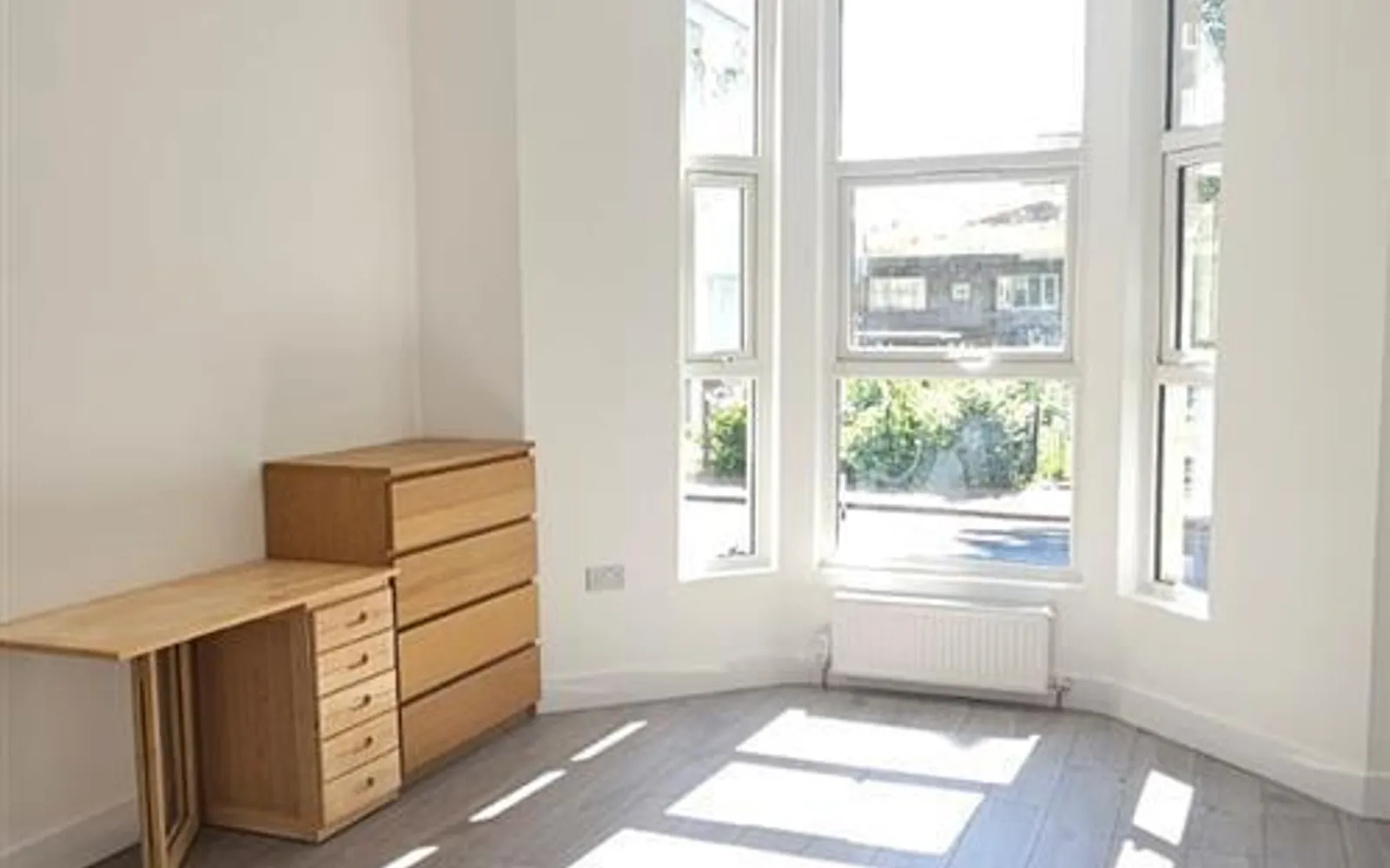 Room Coleridge Road in Greater London