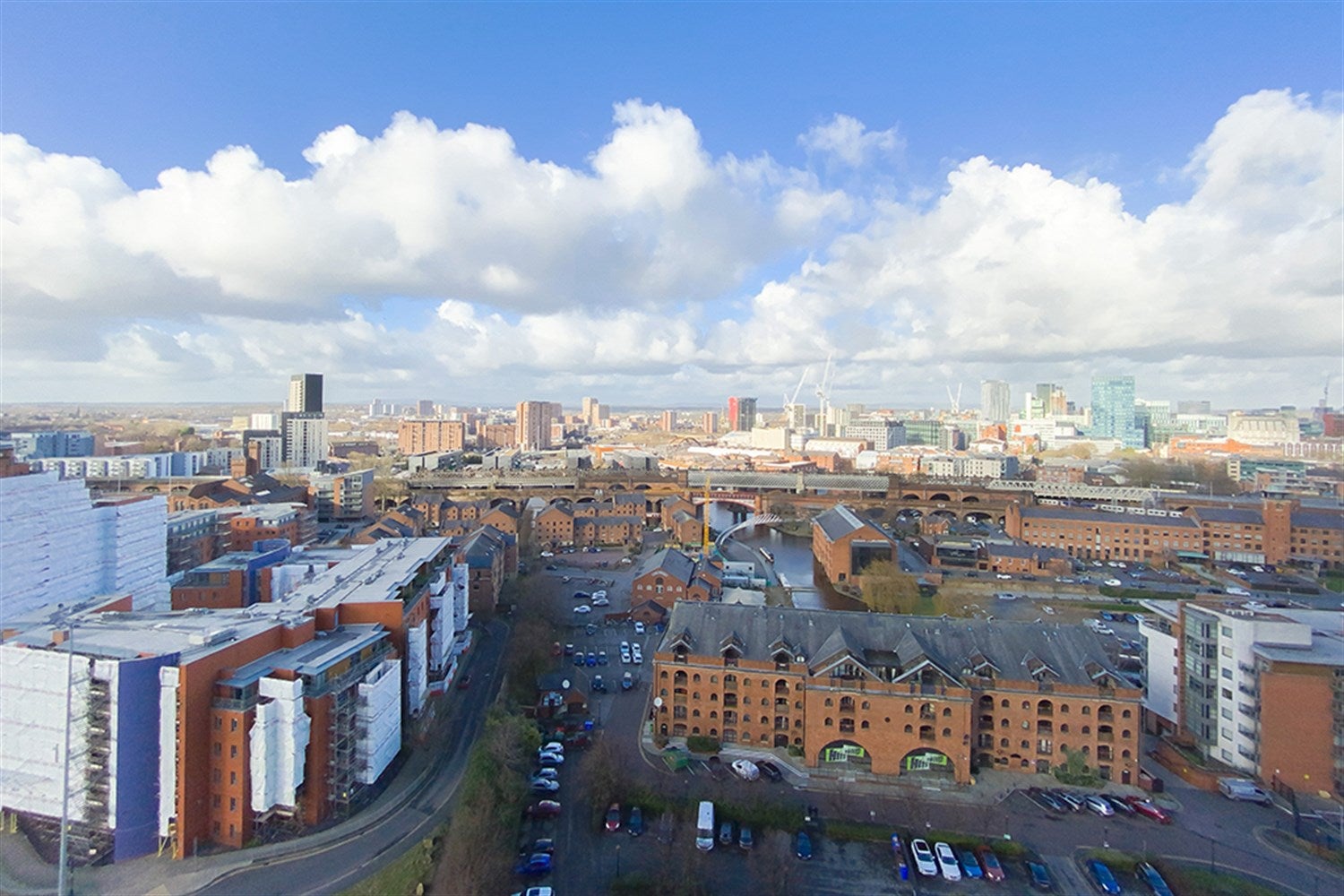Flat Chester Road in Manchester