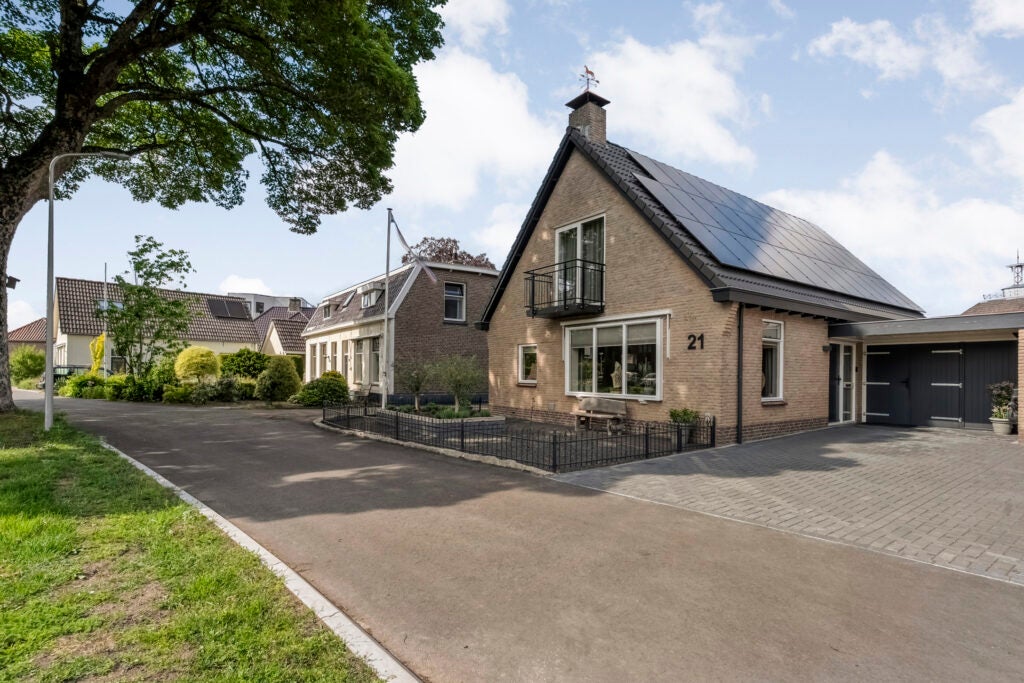 Huis den Lagen Oordt 21 in Ommen