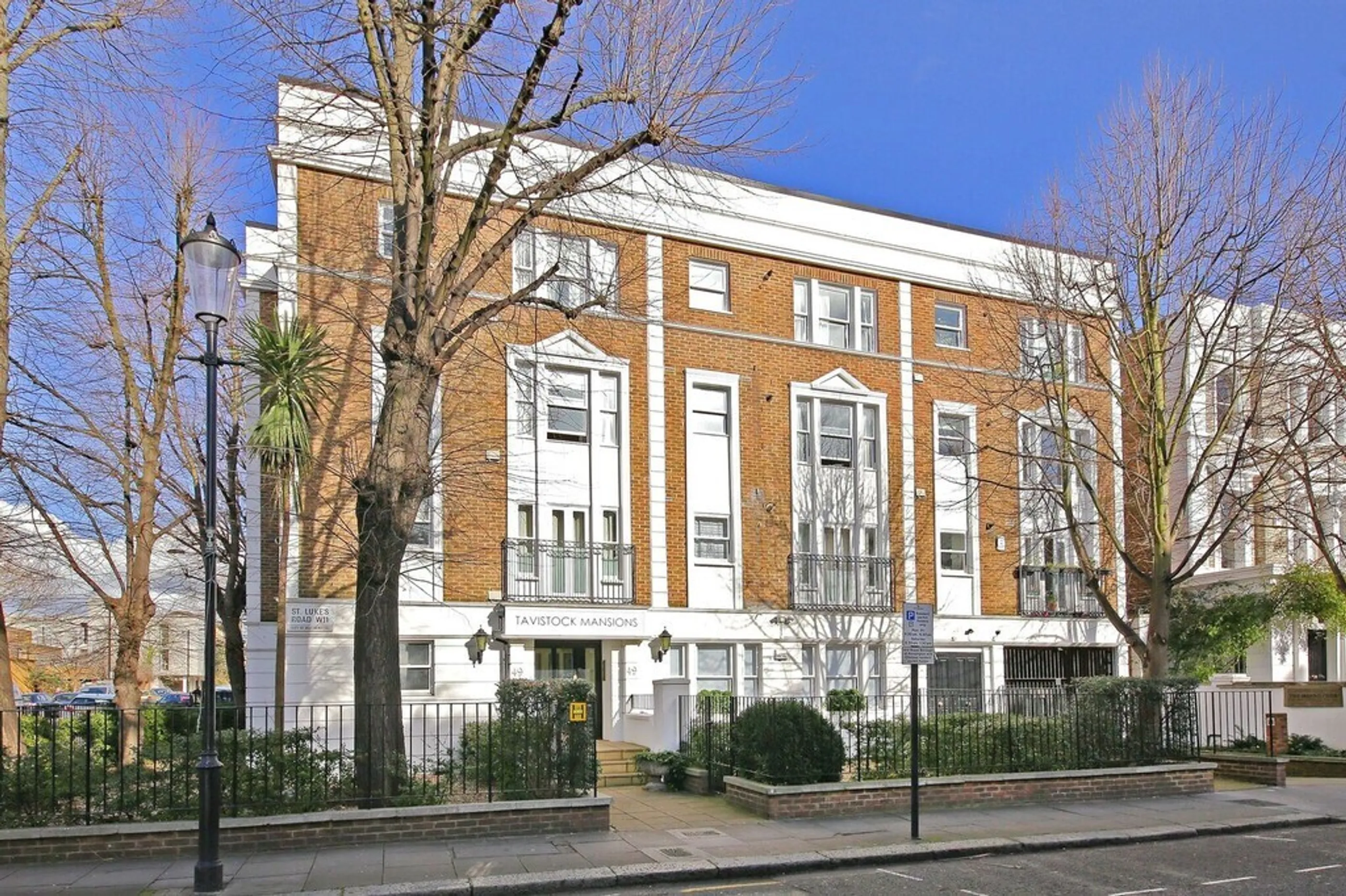 Flat Lancaster Road in Greater London