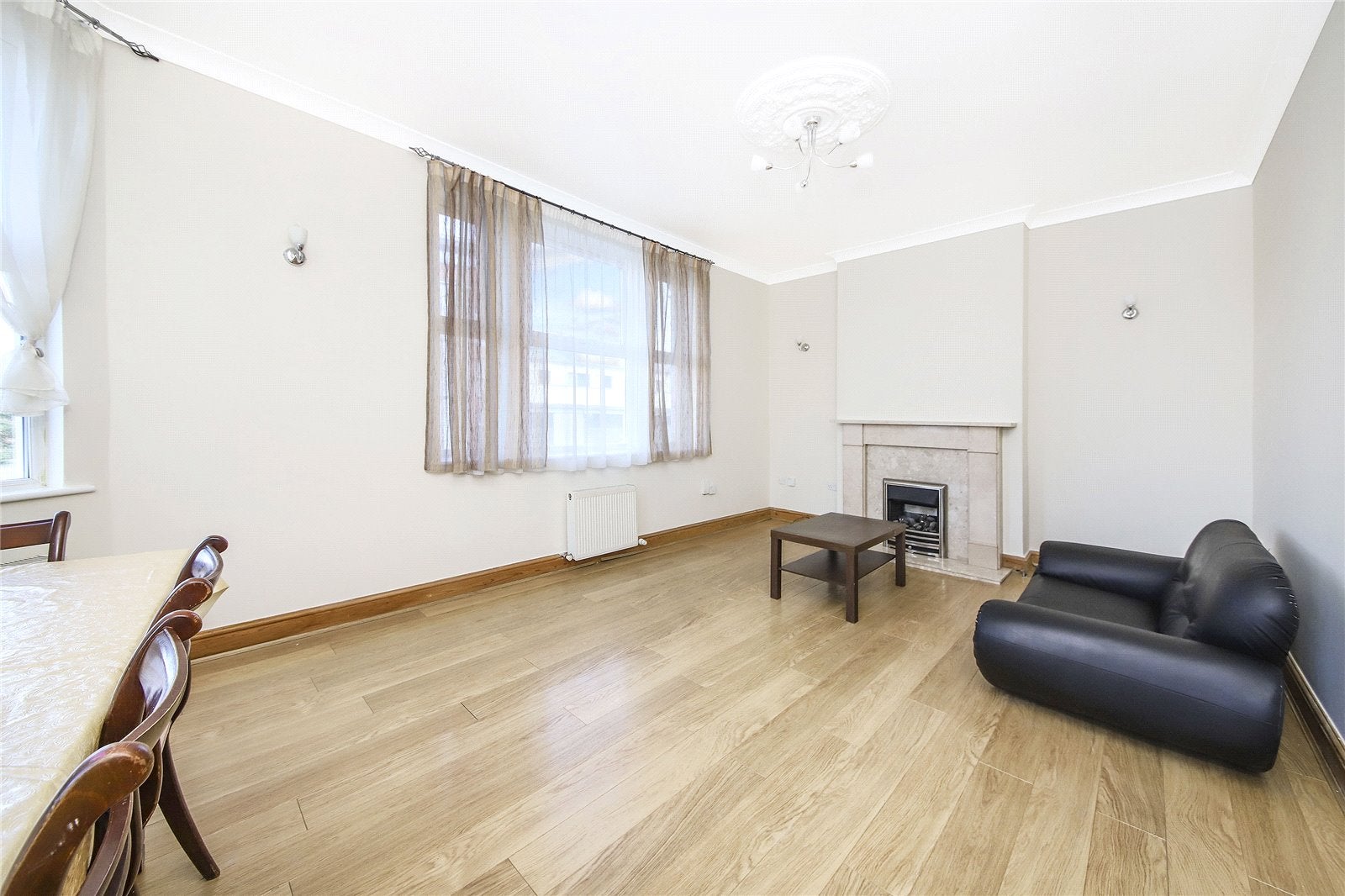 Flat Halstow Road in Greater London