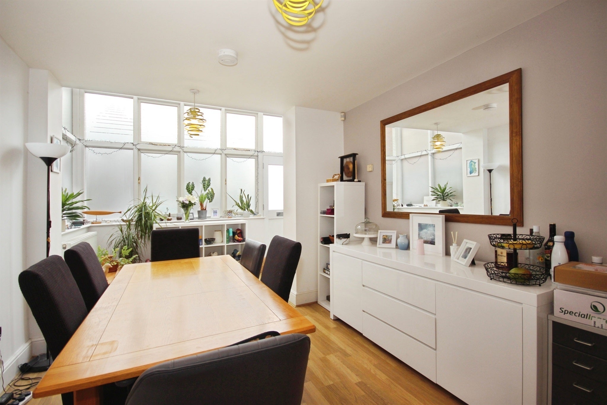 Flat Warwick Place in Royal Leamington Spa