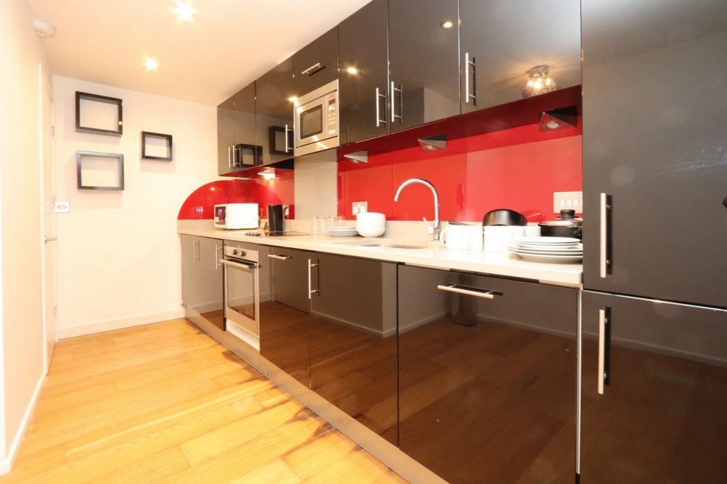 Room Globe Road in Greater London