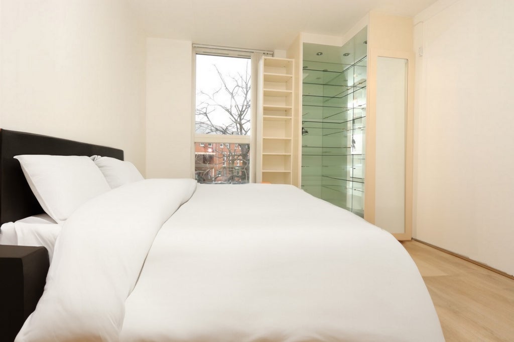 Room Globe Road in Greater London