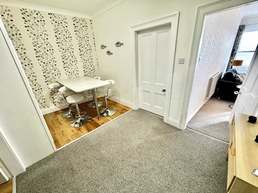 Flat Esplanade in Scarborough