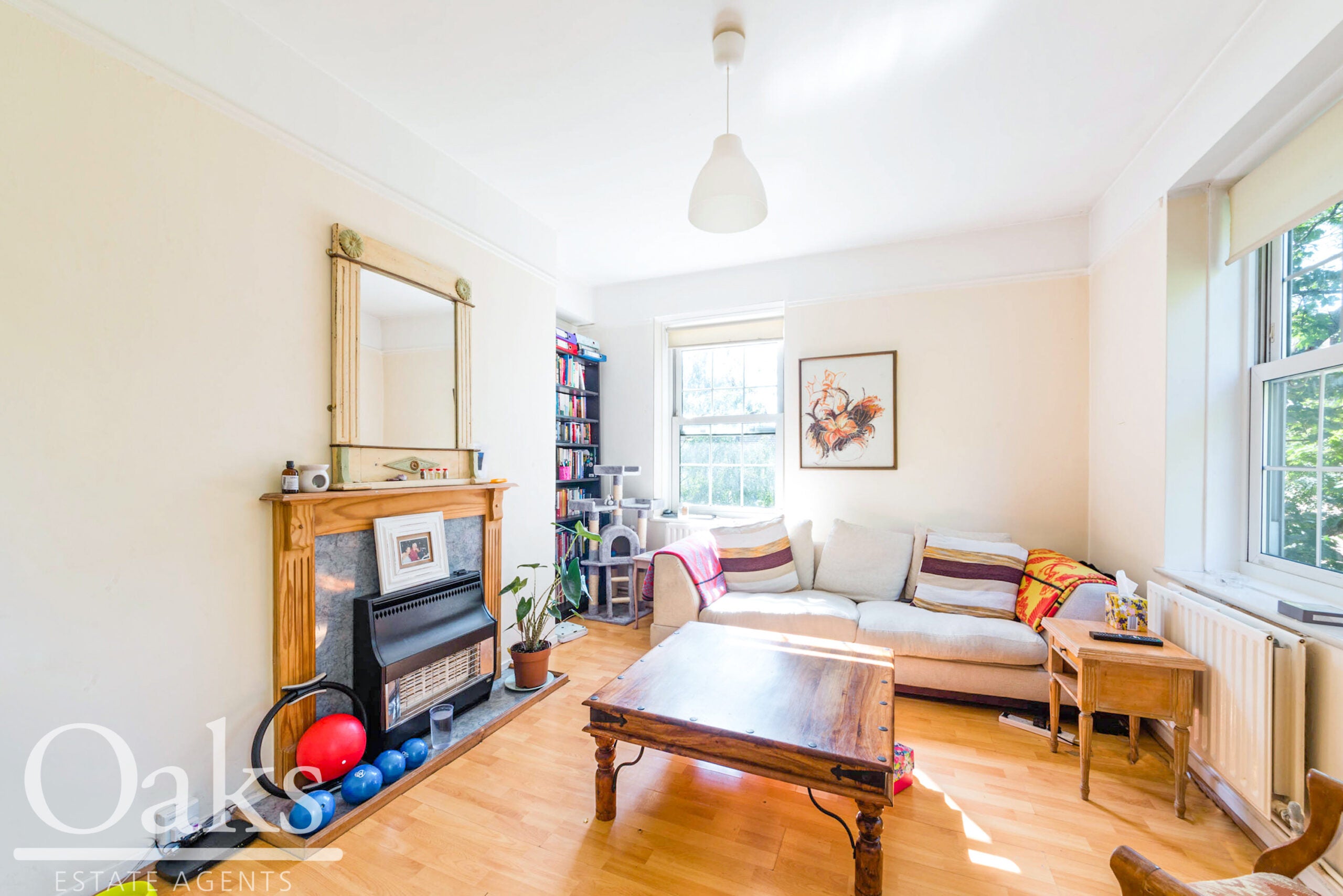 Flat Woodleigh Gardens in Greater London