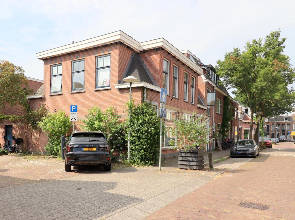 Huis Menno van Coehoornstraat 13 in Utrecht