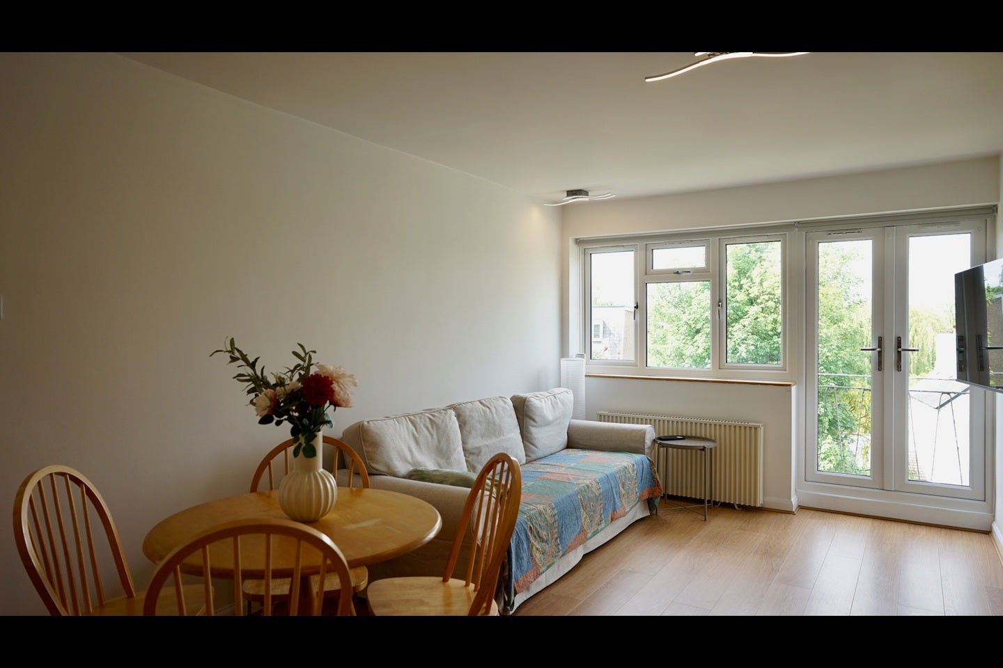 Flat The Glebe in Greater London
