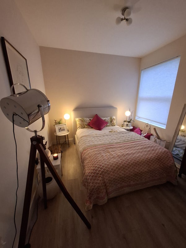 Flat Purley Oaks Road in Greater London