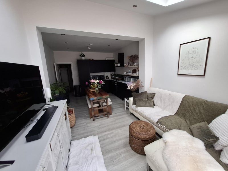 Flat Purley Oaks Road in Greater London
