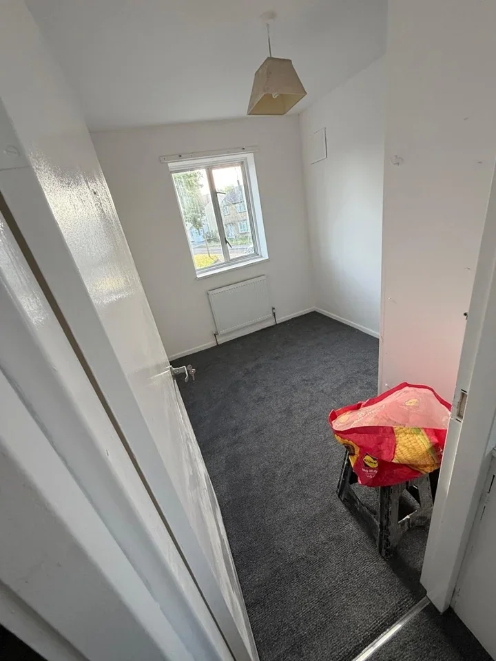 House Listowel Road in Greater London