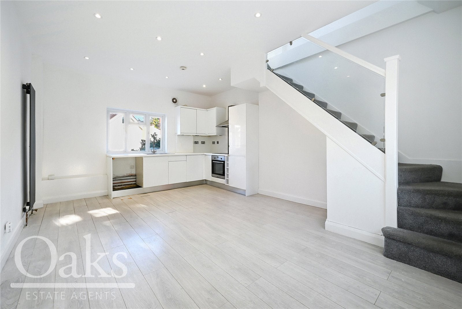 Flat Leicester Road in Greater London