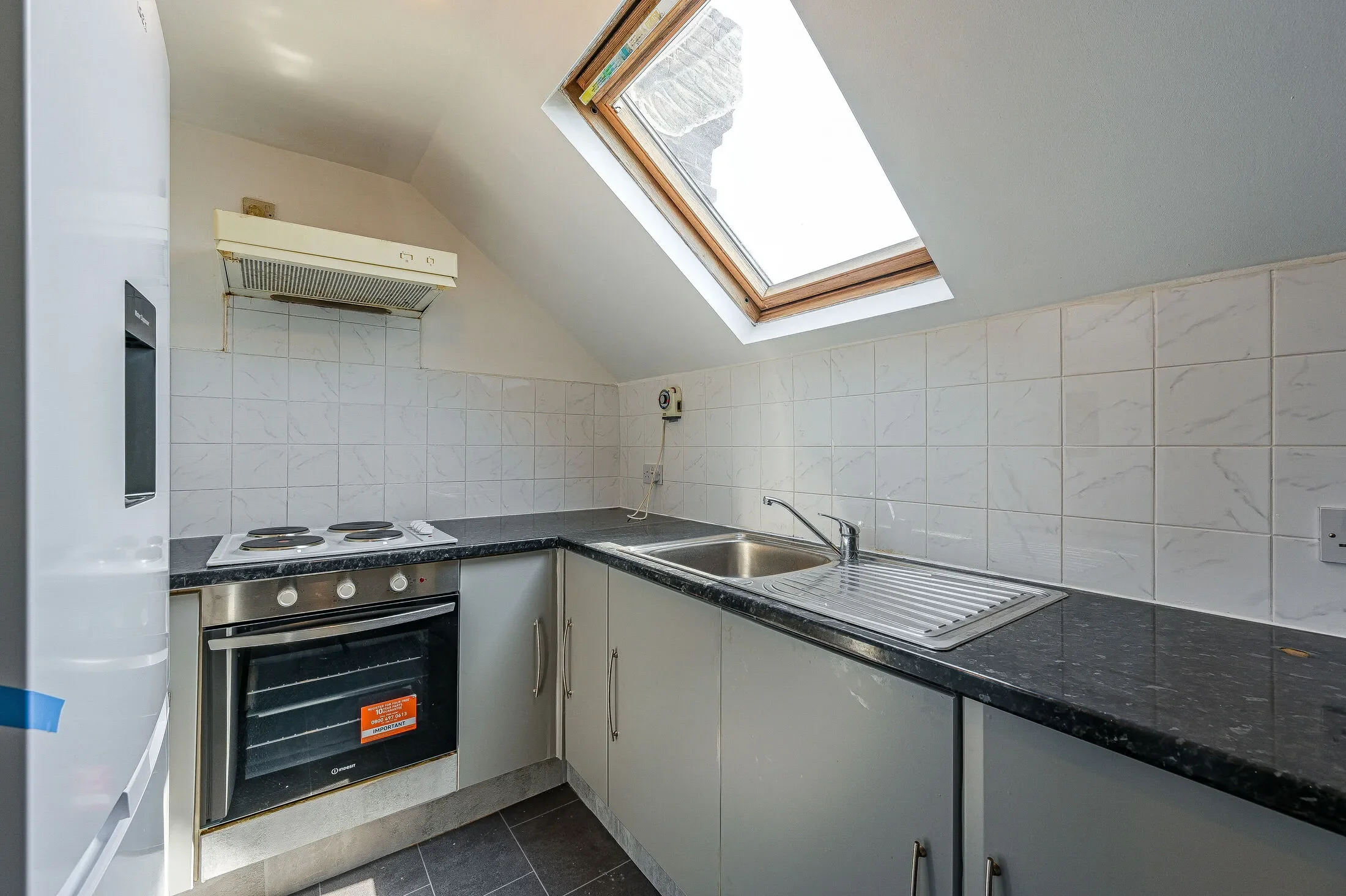 Flat Bramshot Avenue in Greater London